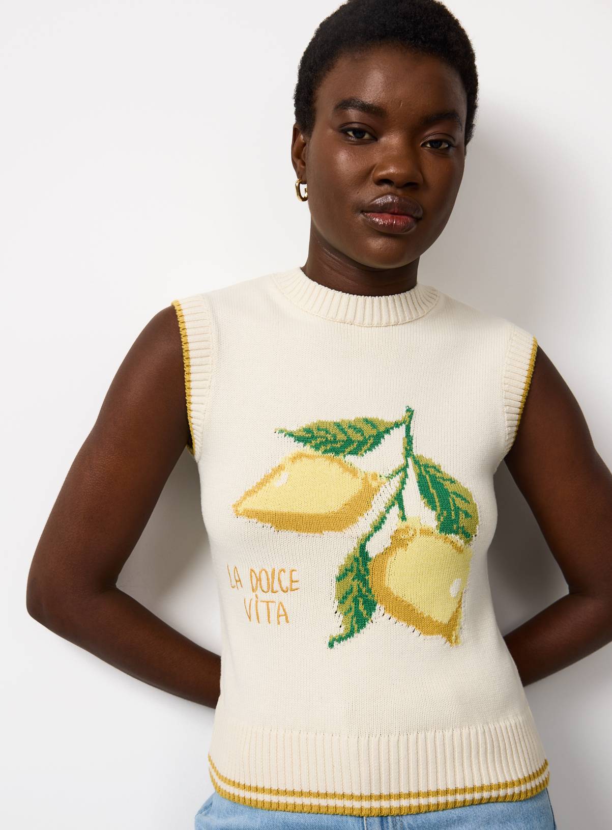 Cream Lemon Graphic Knitted Vest Top XL - Image 1